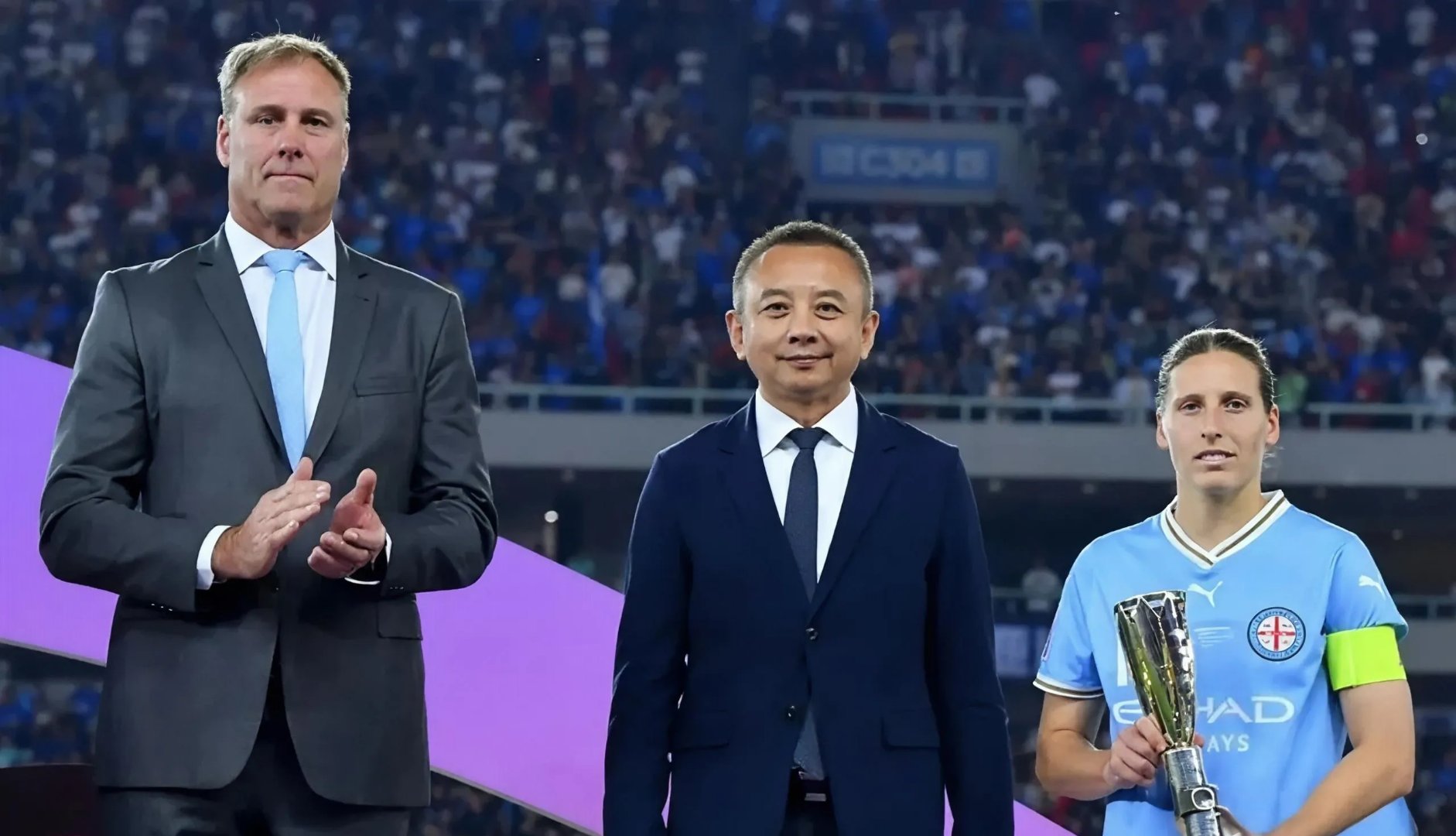 亚冠今晚再迎强敌，罗马豪取连胜，主帅态度：赛场秩序良好，纪律约束更严格的简单介绍